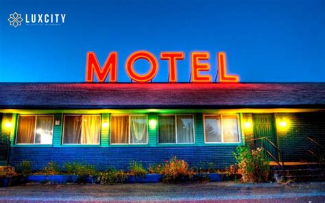types of motels.
